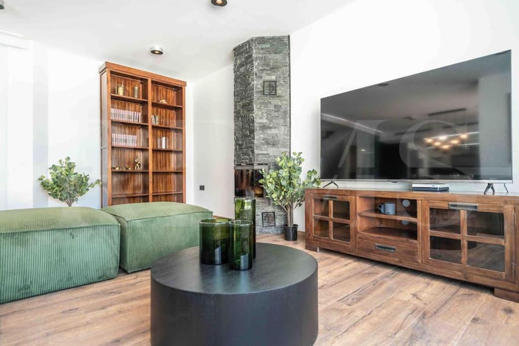 Casa de Férias Full House With Pool, Bbq And Garden By Rems *